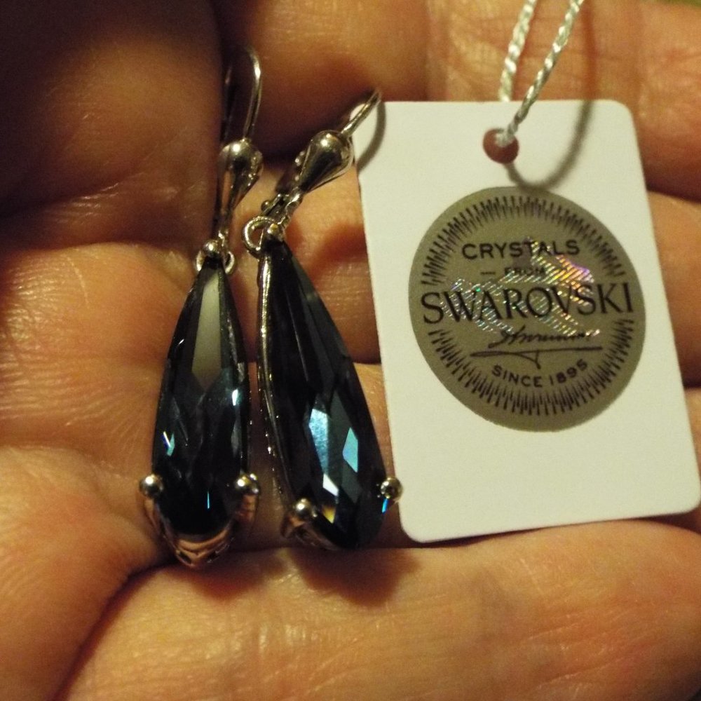 Swarovski Blue Crystal Dangle/Drop Earring Platinum over 925 Sterling Silver